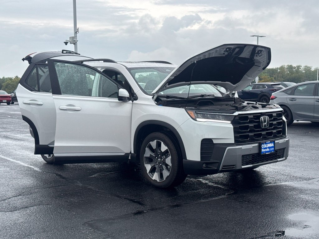 Used 2026 Honda Pilot Elite image 14