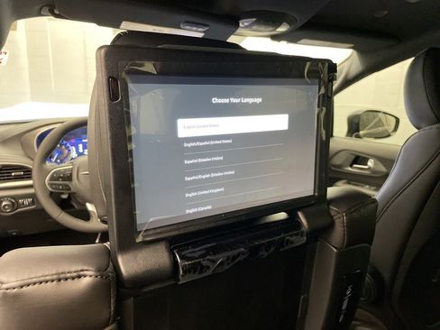 New 2026 Chrysler Pacifica Select image 14