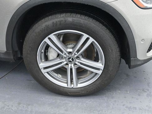 Used 2021 Mercedes-Benz GLC 300 4MATIC image 34