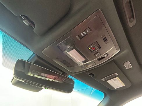 Used 2023 Lexus ES 300h F Sport image 10