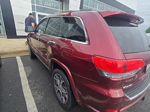 Used 2019 Jeep Grand Cherokee Overland image 14
