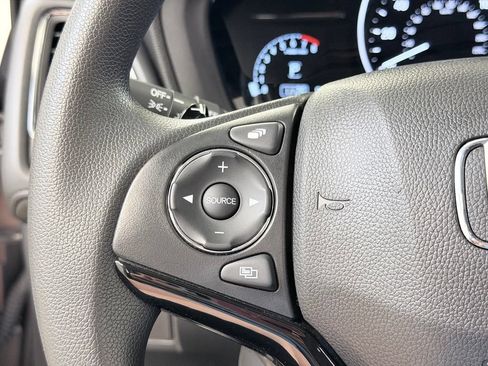 Used 2022 Honda HR-V EX image 40