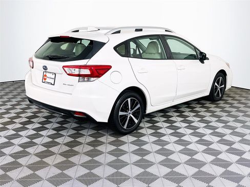 Used 2019 Subaru Impreza 2.0i Premium w/ Eyesight & BSD/Rcta & SRF image 9