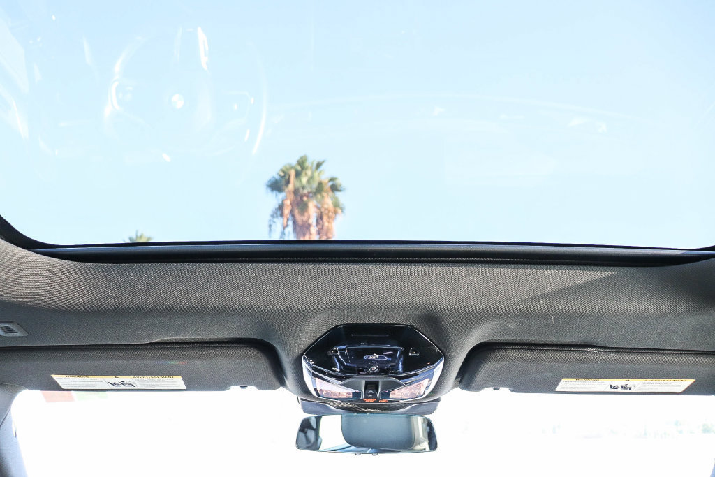 Used 2024 BMW 740i RWD image 18