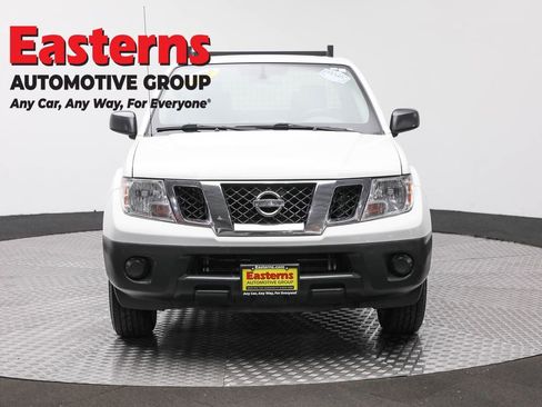 Used 2019 Nissan Frontier S image 2