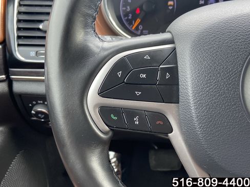 Used 2020 Jeep Grand Cherokee Overland AWD/4WD image 18