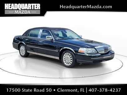 Used 2004 Lincoln Town Car Signature