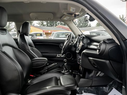 Used 2014 MINI Cooper S image 10