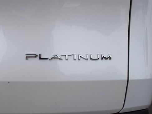 New 2026 Toyota Grand Highlander Platinum image 21