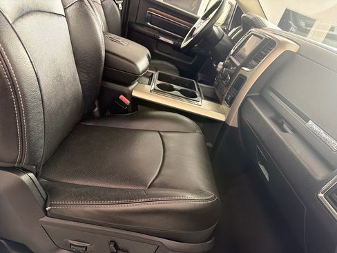 Used 2015 RAM 1500 Laramie w/ Convenience Group AWD/4WD image 20