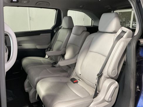 Used 2023 Honda Odyssey Touring image 25