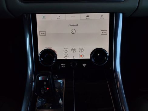 Used 2020 Land Rover Range Rover Sport HSE image 4