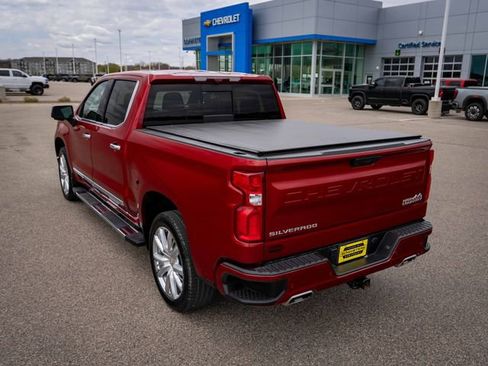 Used 2025 Chevrolet Silverado 1500 High Country w/ High Country Premium Package AWD/4WD image 10
