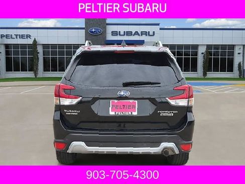 Used 2022 Subaru Forester Touring AWD/4WD image 5