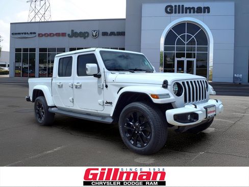 Used 2021 Jeep Gladiator Overland AWD/4WD image 1