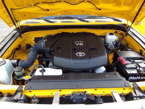 Used 2007 Toyota FJ Cruiser 4WD image 34