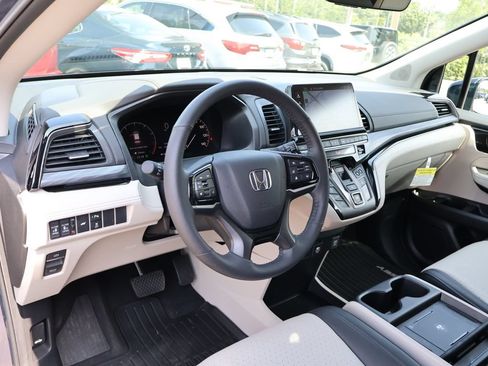 Certified 2026 Honda Odyssey Elite image 19