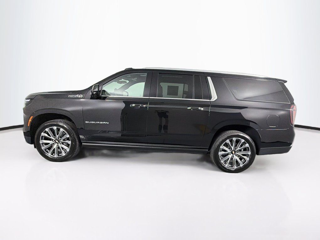 Used 2026 Chevrolet Suburban High Country AWD/4WD image 6
