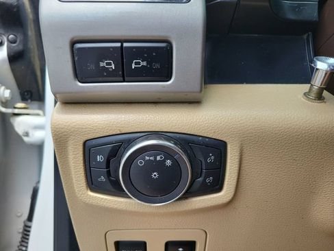 Used 2018 Ford F150 Lariat w/ Equipment Group 501A Mid AWD/4WD image 26