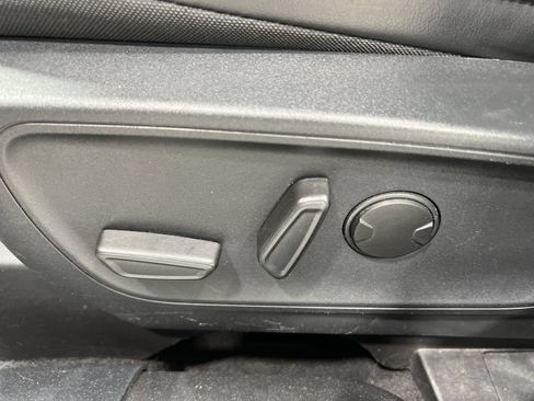 Used 2024 Ford Escape ST-Line AWD/4WD image 12