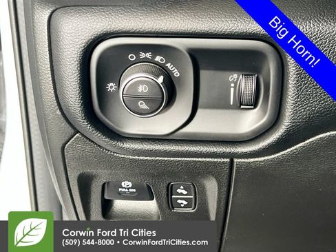 Used 2021 RAM 1500 Big Horn AWD/4WD image 18