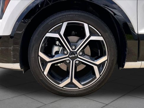 Used 2024 Kia Niro EX FWD image 10