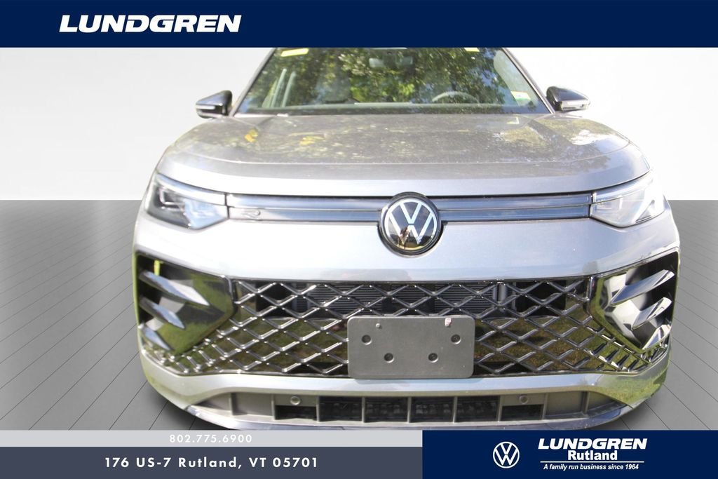 New 2026 Volkswagen Tiguan SE R-Line AWD/4WD image 5