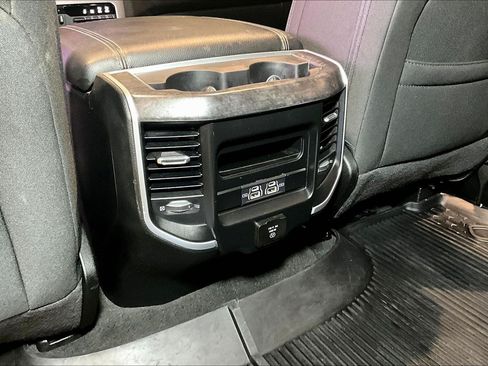 Used 2022 RAM 1500 Big Horn AWD/4WD image 11