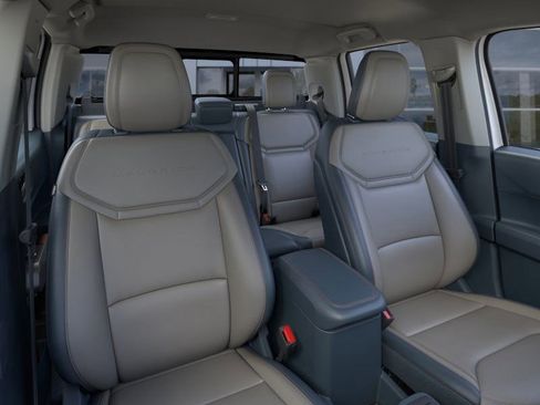 New 2025 Ford Maverick Lariat w/ 4K Tow Package image 10