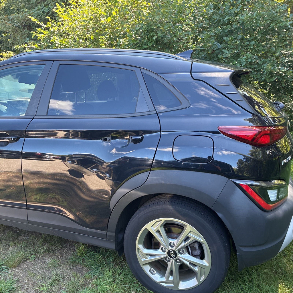 Used 2023 Hyundai Kona SEL AWD/4WD image 28