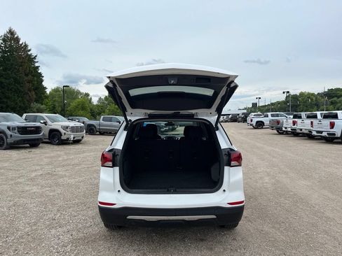 Used 2024 Chevrolet Equinox LT AWD/4WD image 12
