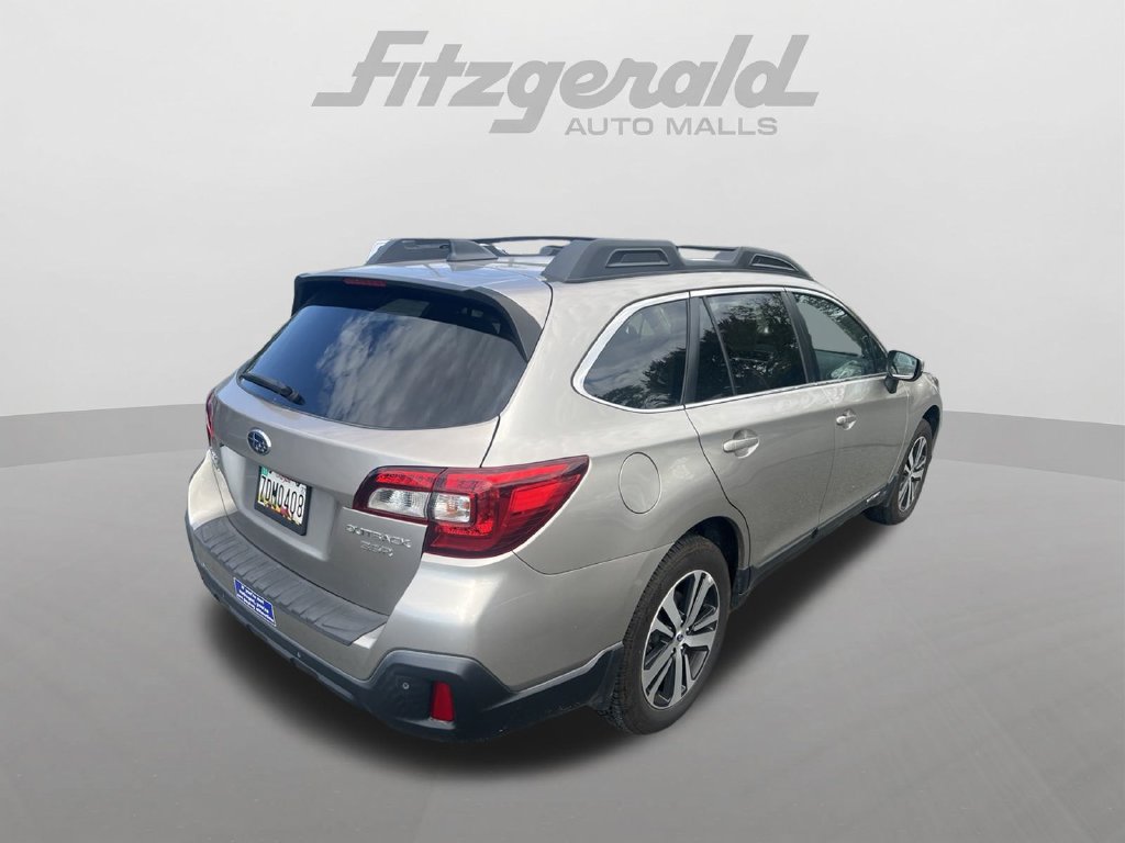 Used 2019 Subaru Outback 3.6R Limited w/ Popular Package #2 AWD/4WD image 3