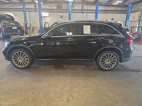 Used 2018 Mercedes-Benz GLC 300 image 2