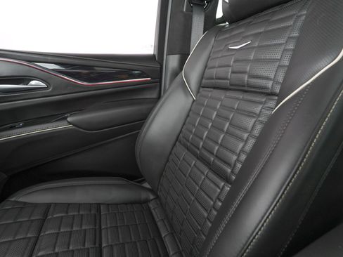Used 2023 Cadillac Escalade V w/ LPO, ONYX Package AWD/4WD image 30