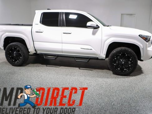 Used 2024 Toyota Tacoma SR5 image 6