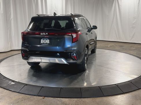 Certified 2025 Kia Seltos S image 9