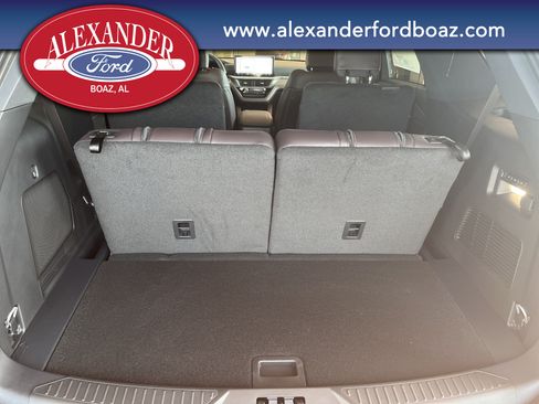 New 2026 Ford Explorer Platinum RWD image 21