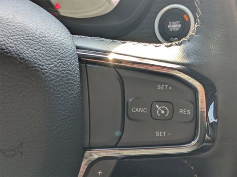 Used 2024 RAM 1500 Limited w/ Body Color Bumper Group image 28