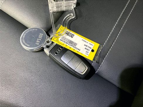 Used 2023 Audi Q4 e-tron Premium Plus w/ Premium Plus image 12