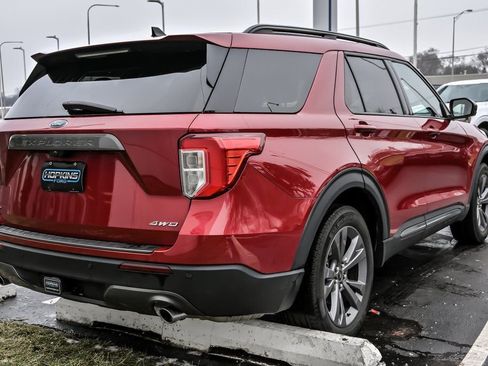 Used 2023 Ford Explorer XLT w/ Equipment Group 202A image 8