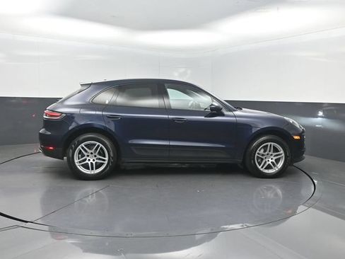Used 2019 Porsche Macan AWD/4WD image 25