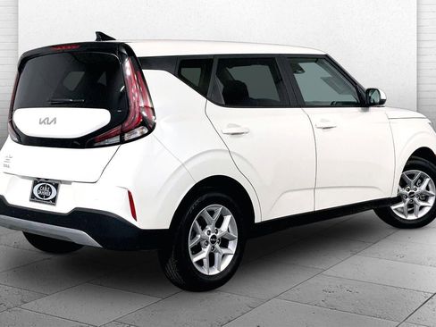 Certified 2025 Kia Soul LX FWD image 13