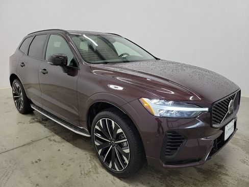 New 2026 Volvo XC60 T8 Ultra w/ Protection Package Premier AWD/4WD image 4