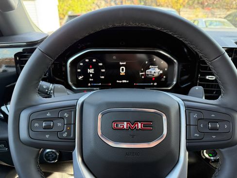 New 2026 GMC Sierra 1500 Elevation image 25