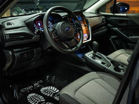 Used 2024 Subaru Crosstrek 2.0i Premium w/ Popular Package #4 image 8