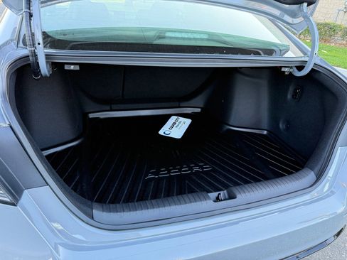 Used 2025 Honda Accord Sport image 29