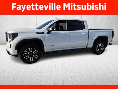 Used 2023 GMC Sierra 1500 AT4 w/ AT4 Preferred Package image 3