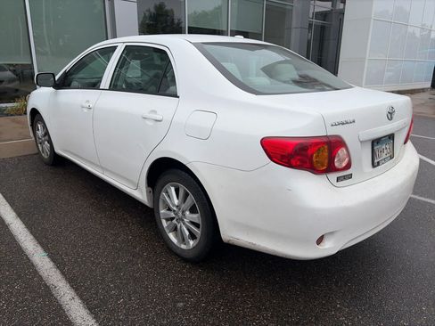 Used 2009 Toyota Corolla LE w/ All Weather Guard Pkg FWD image 4