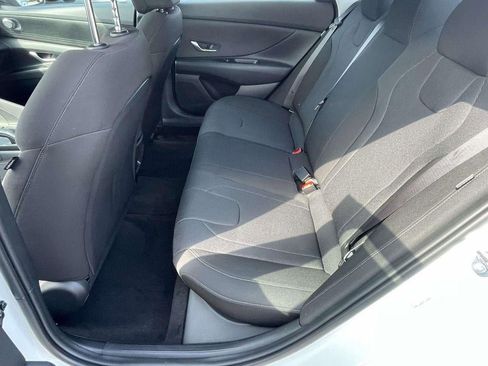 New 2026 Hyundai Elantra SE image 25