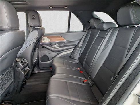 Used 2022 Mercedes-Benz GLE 450 4MATIC image 17